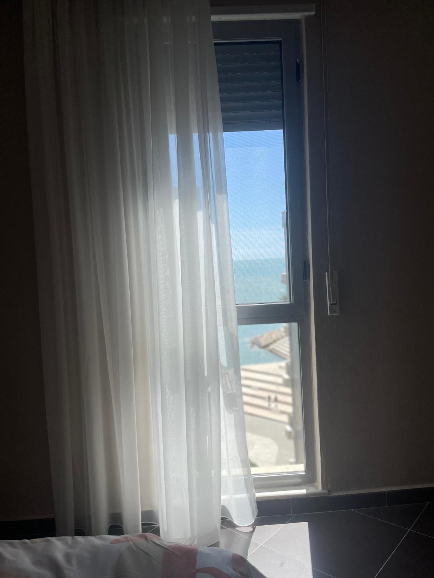 Hotel Nais Beach دراس المظهر الخارجي الصورة