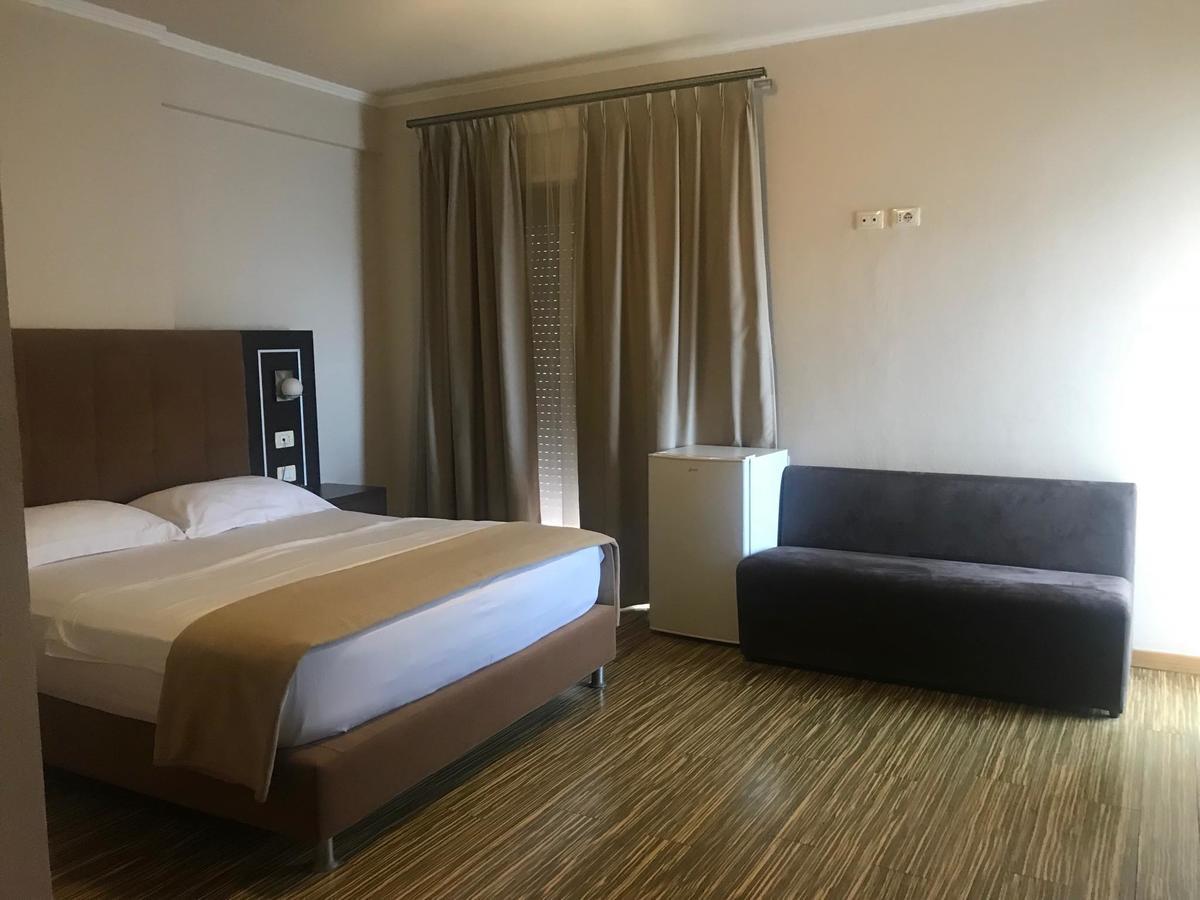 Hotel Nais Beach دراس المظهر الخارجي الصورة