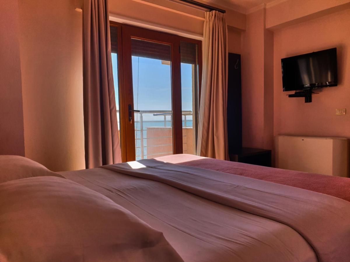 Hotel Nais Beach دراس المظهر الخارجي الصورة